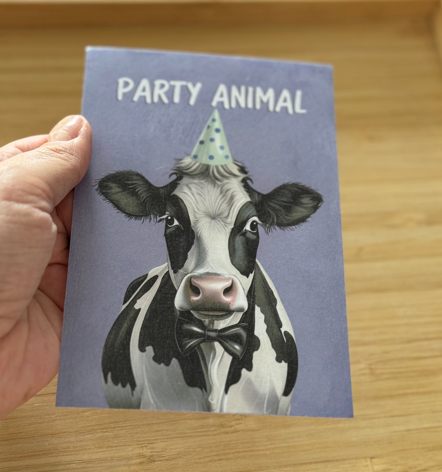 Party Animal - Hauska A6 Syntymäpäiväkortti | Lehmäkortti