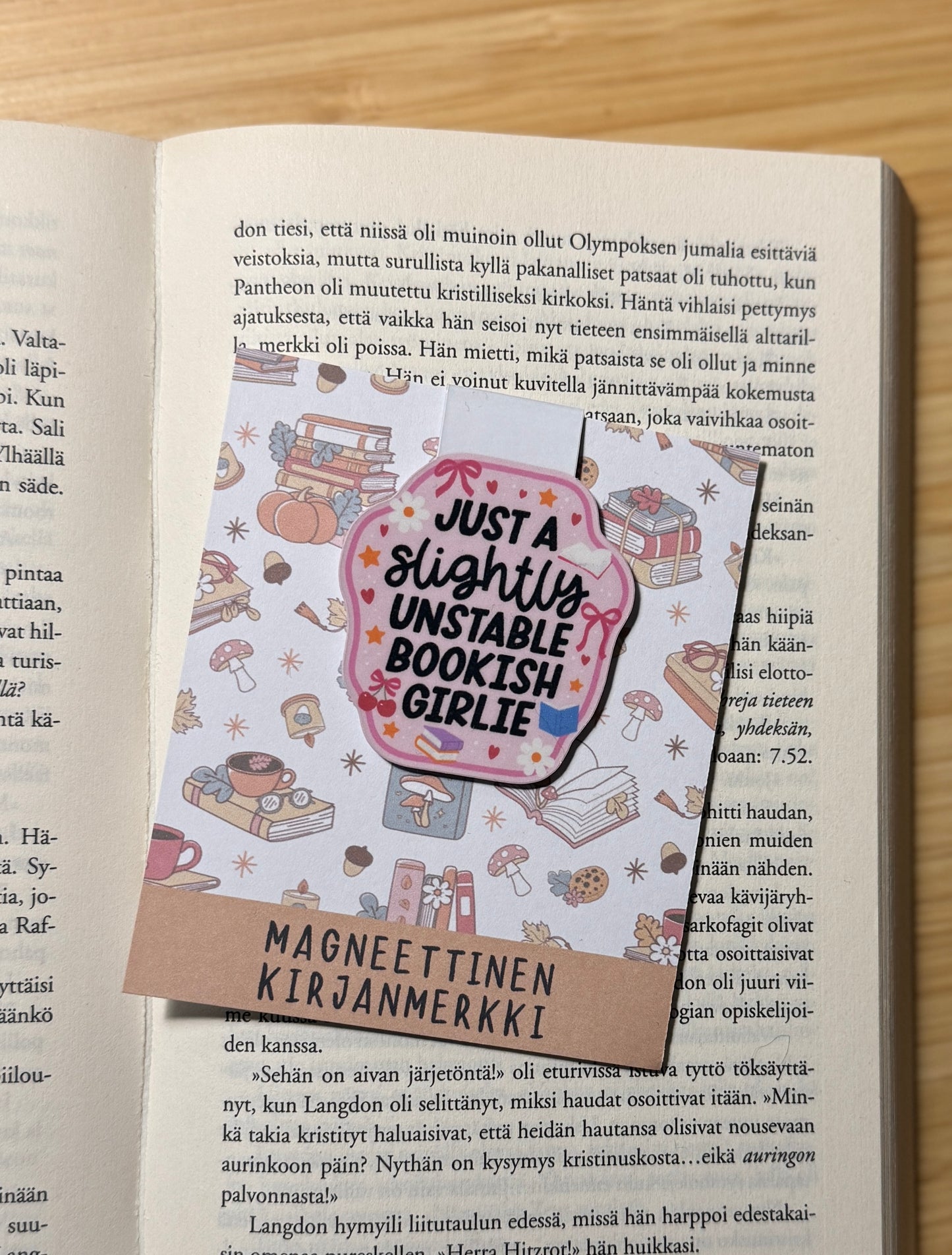 Slightly Unstable Bookish Girlie – magneettinen kirjanmerkki