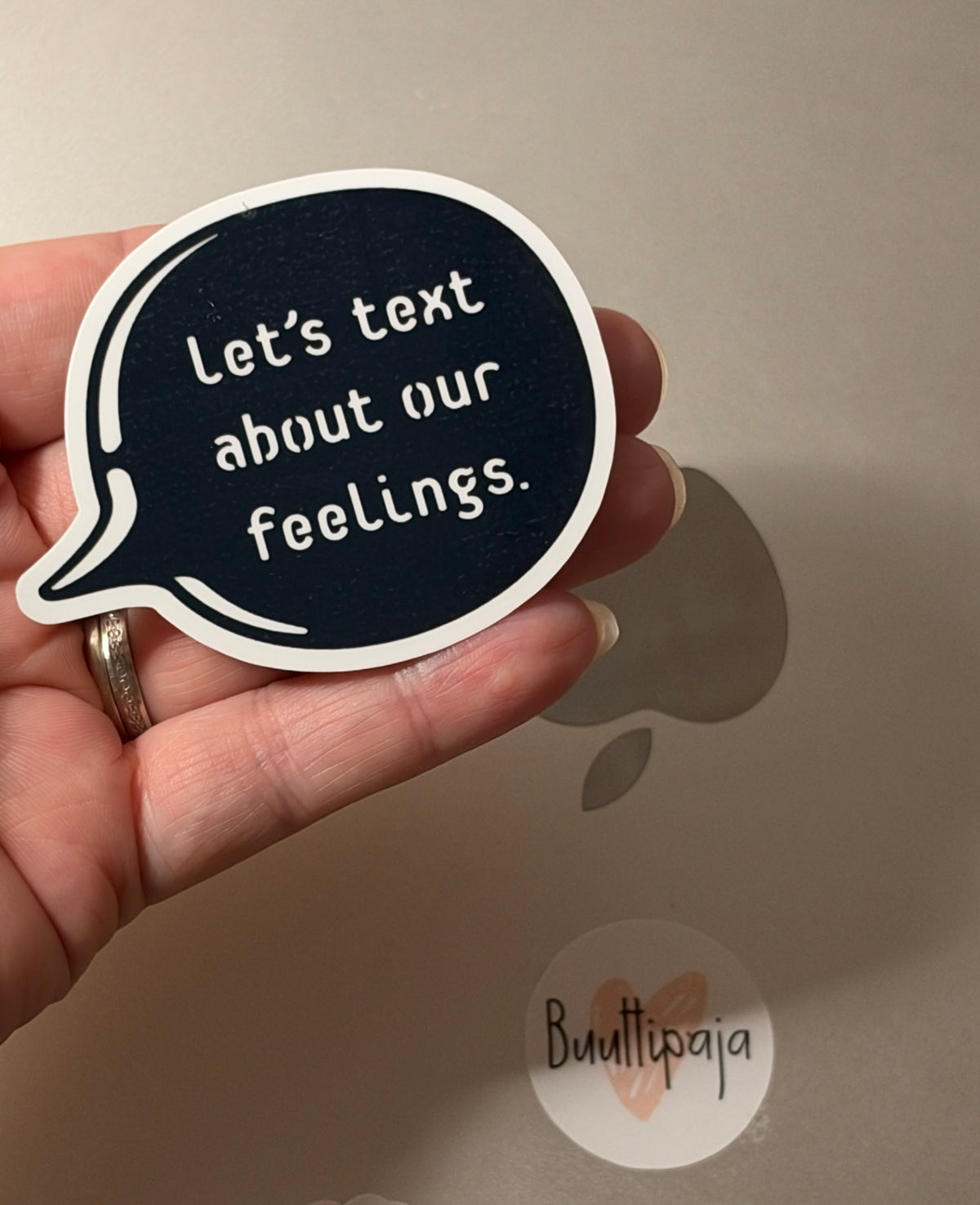Let’s text about our feelings – vinyylitarra