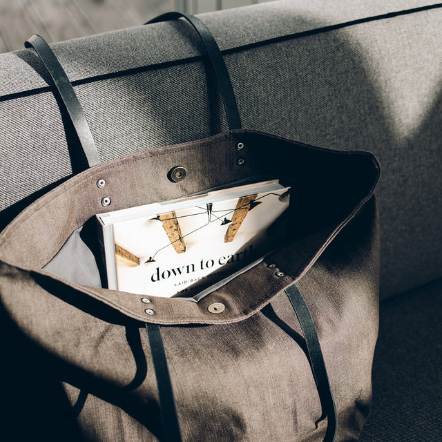 Brown Denim Tote Bag - ruskea. farkkukassi