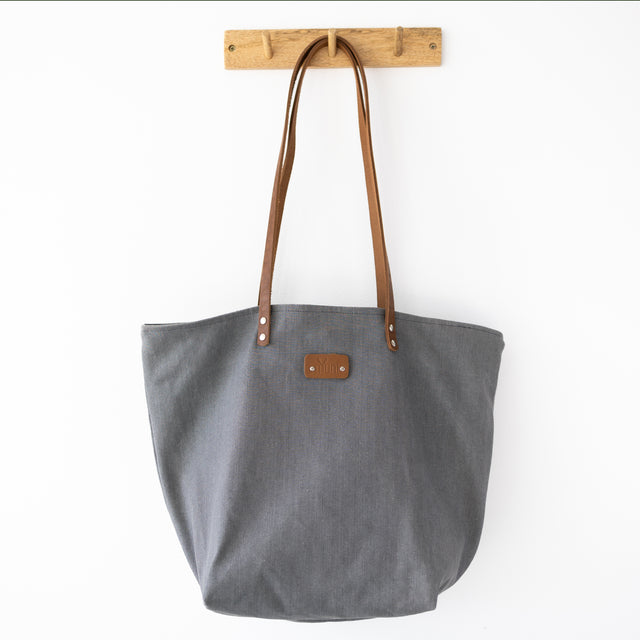 Grey Denim Tote Bag - Tyylikäs iso ostoskassi kaikille trenditietoisille