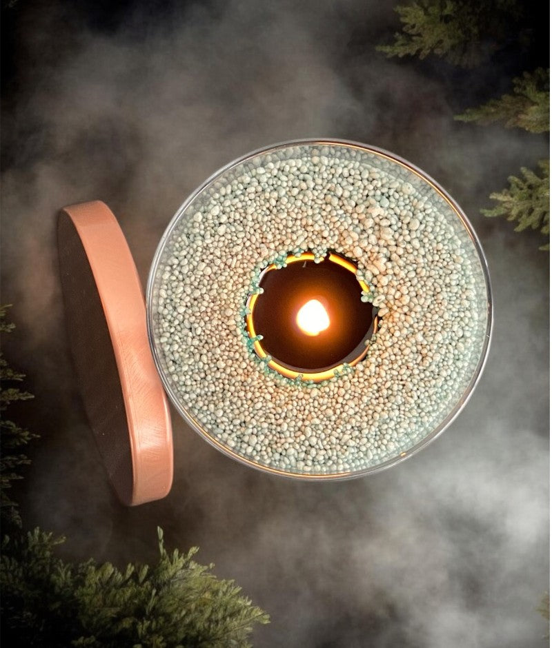 Unscented Powder Candle in Glass - Emerald 160g
Paloaika 30 tuntia