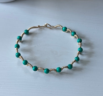 LOOM Bracelet – Green Turquoise (käsintehty rannekoru S–L)