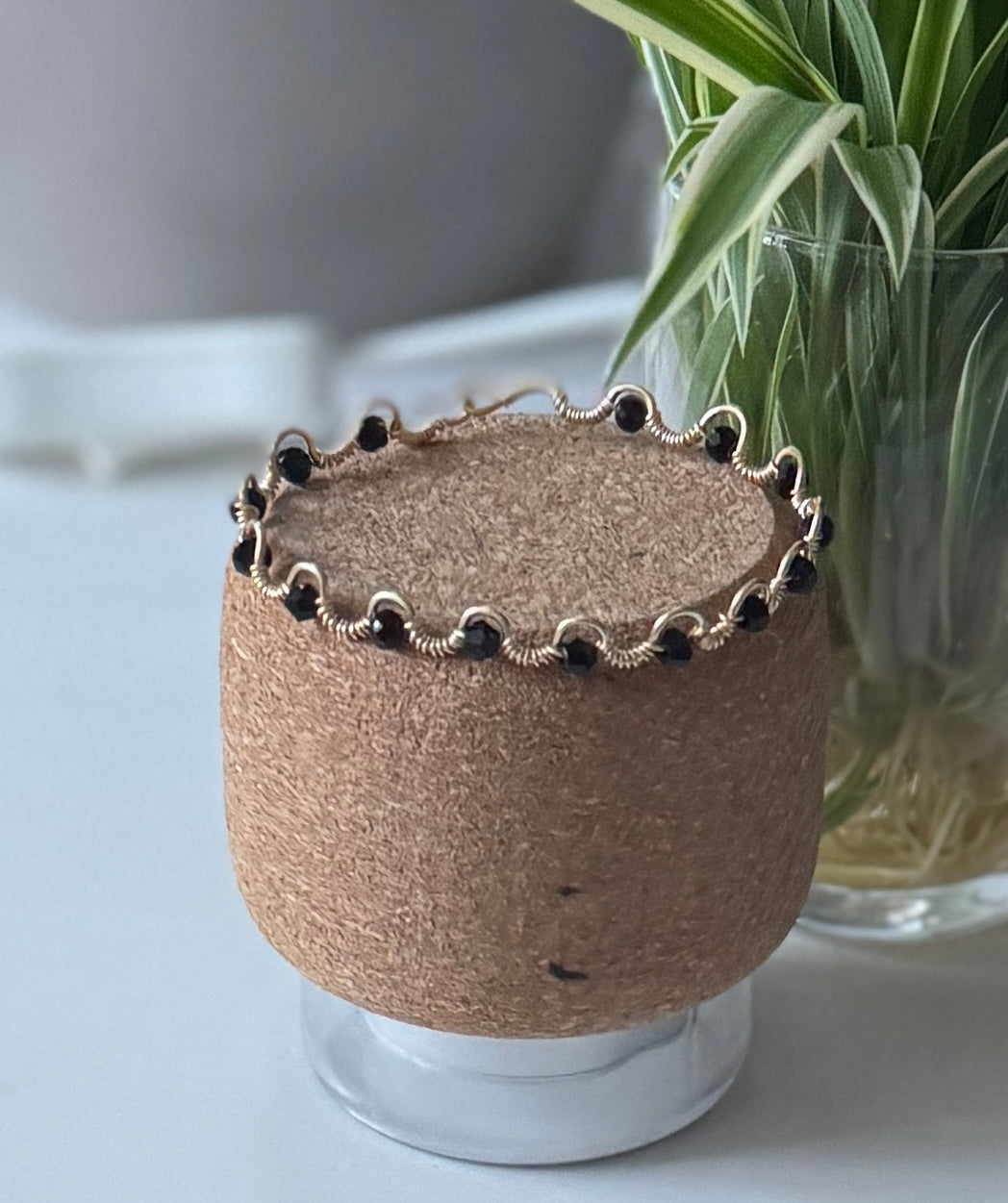 LOOM Bracelet – Black (käsintehty rannekoru S–L)