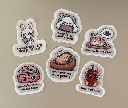 Soft Chaos Pack – Kawaii tarrabundle väsyneille aikuisille | 6 laminoitua vinyylitarraa