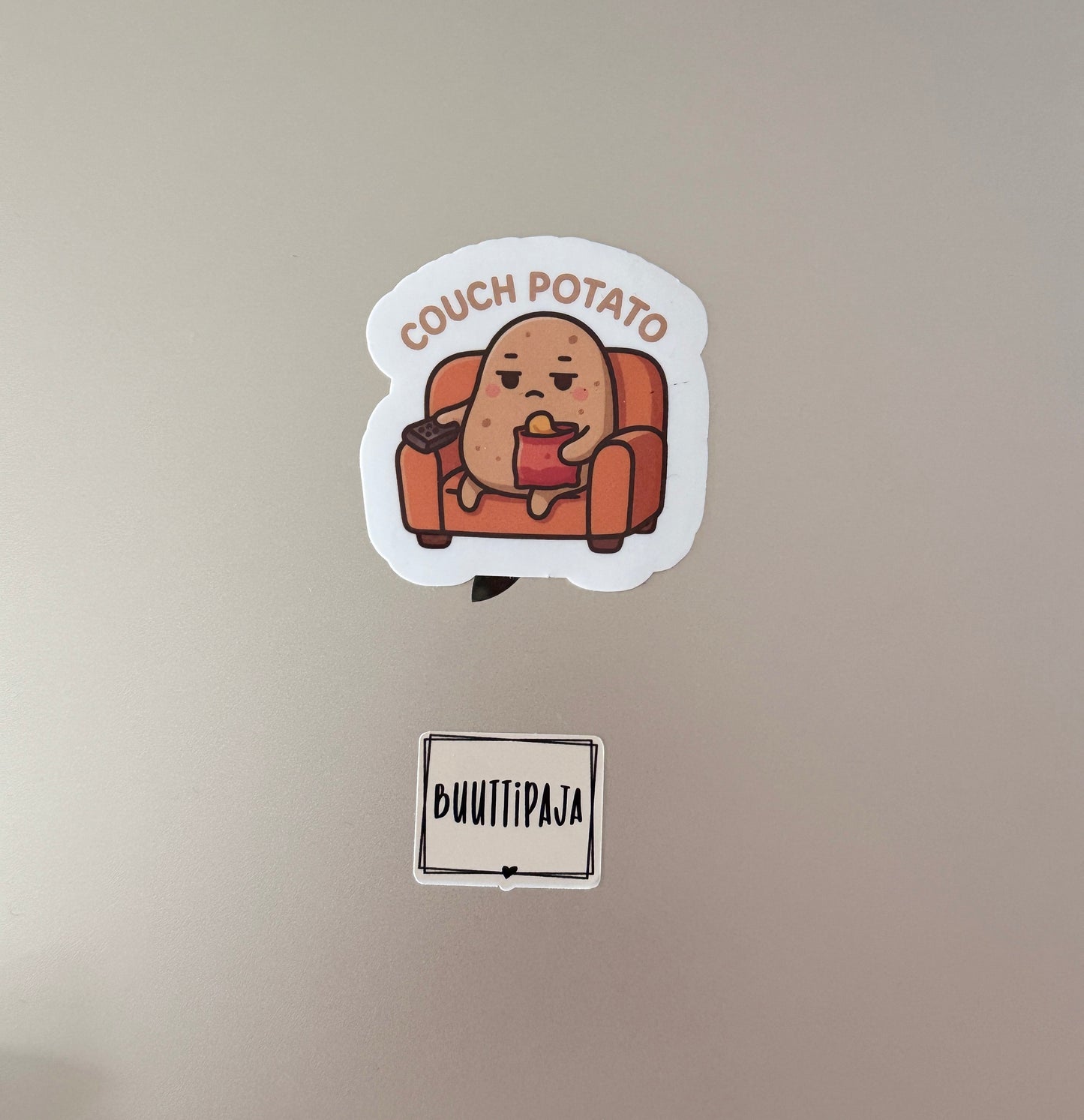 Couch Potato - Tarra | Hauska Perunatarra | Laminoitu sohvaperuna vinyylitarra