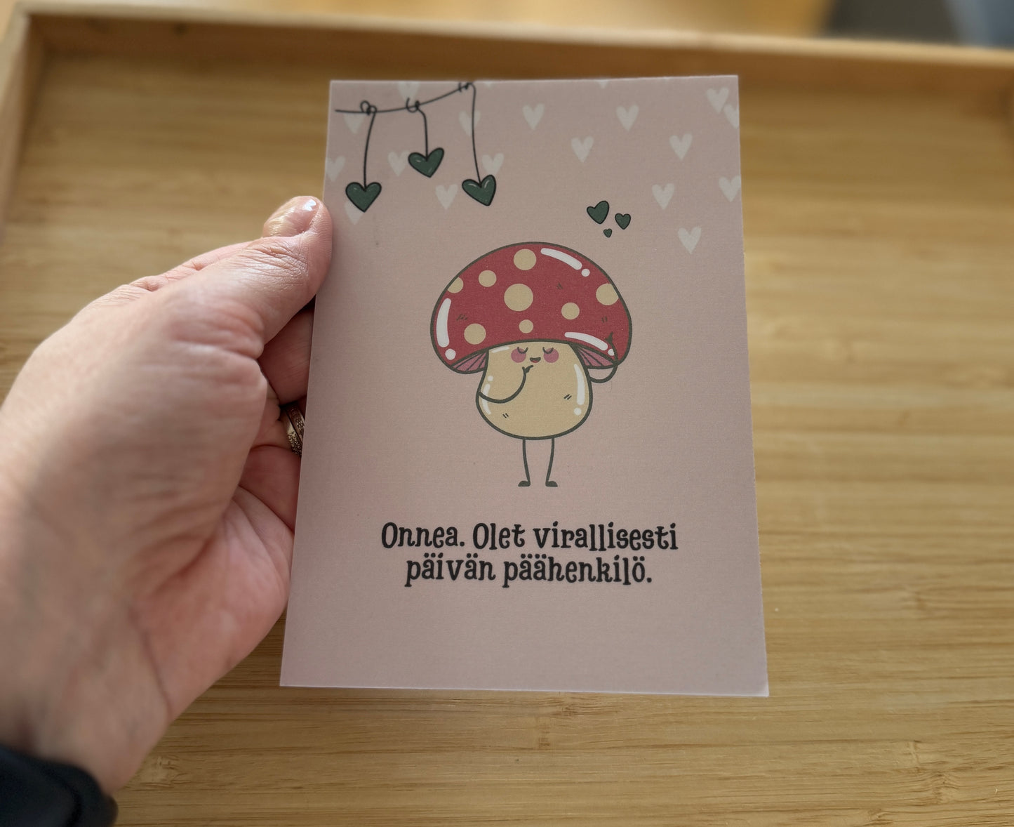 Päivän Päähenkilö - Hauska Onnittelukortti | A6 Käsintehty Kortti