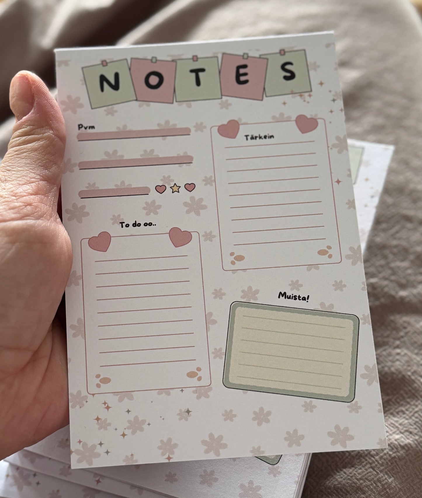 Kukkainen Notes repäisylehtiö – Muistilehtiö & To Do -lista | 40 sivua | Käsintehty Suomessa