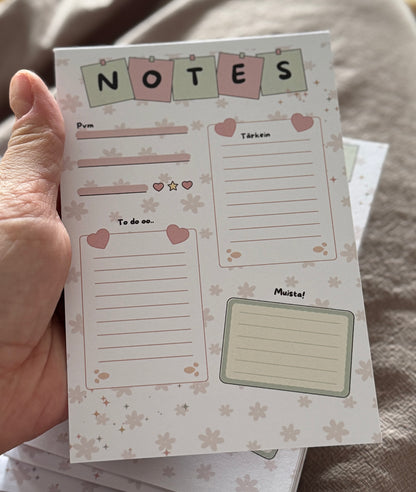 Kukkainen Notes repäisylehtiö – Muistilehtiö & To Do -lista | 40 sivua | Käsintehty Suomessa