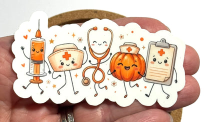 Söpöt hoitaja Halloween hahmot – Laminoitu vinyylitarra