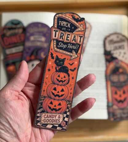 Halloween-kirjanmerkkisetti – 5 retrohenkistä kirjanmerkkiä