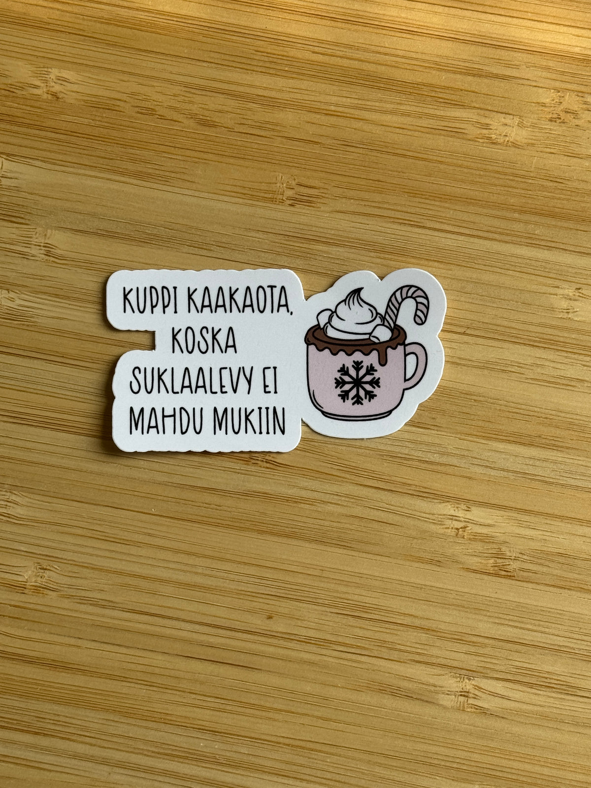 Kuppi kaakaota, koska suklaalevy ei mahdu mukiin | Kaakaotarra