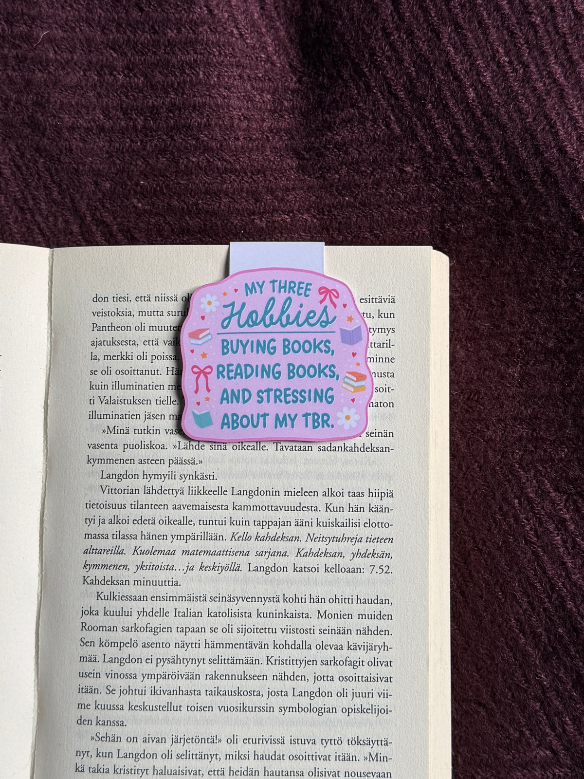 My Three Hobbies – Magneettinen kirjanmerkki | Book Lover