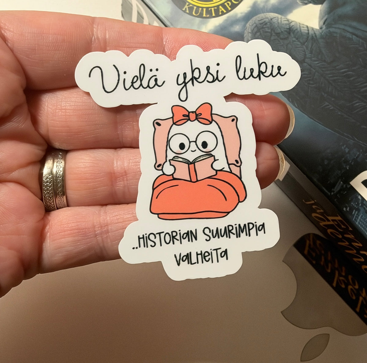 Vielä yksi luku… historian suurimpia valheita - vinyylitarra
