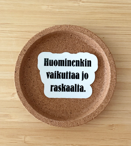 Huominenkin vaikuttaa jo raskaalta – vinyylitarra | Aikuisuus™️