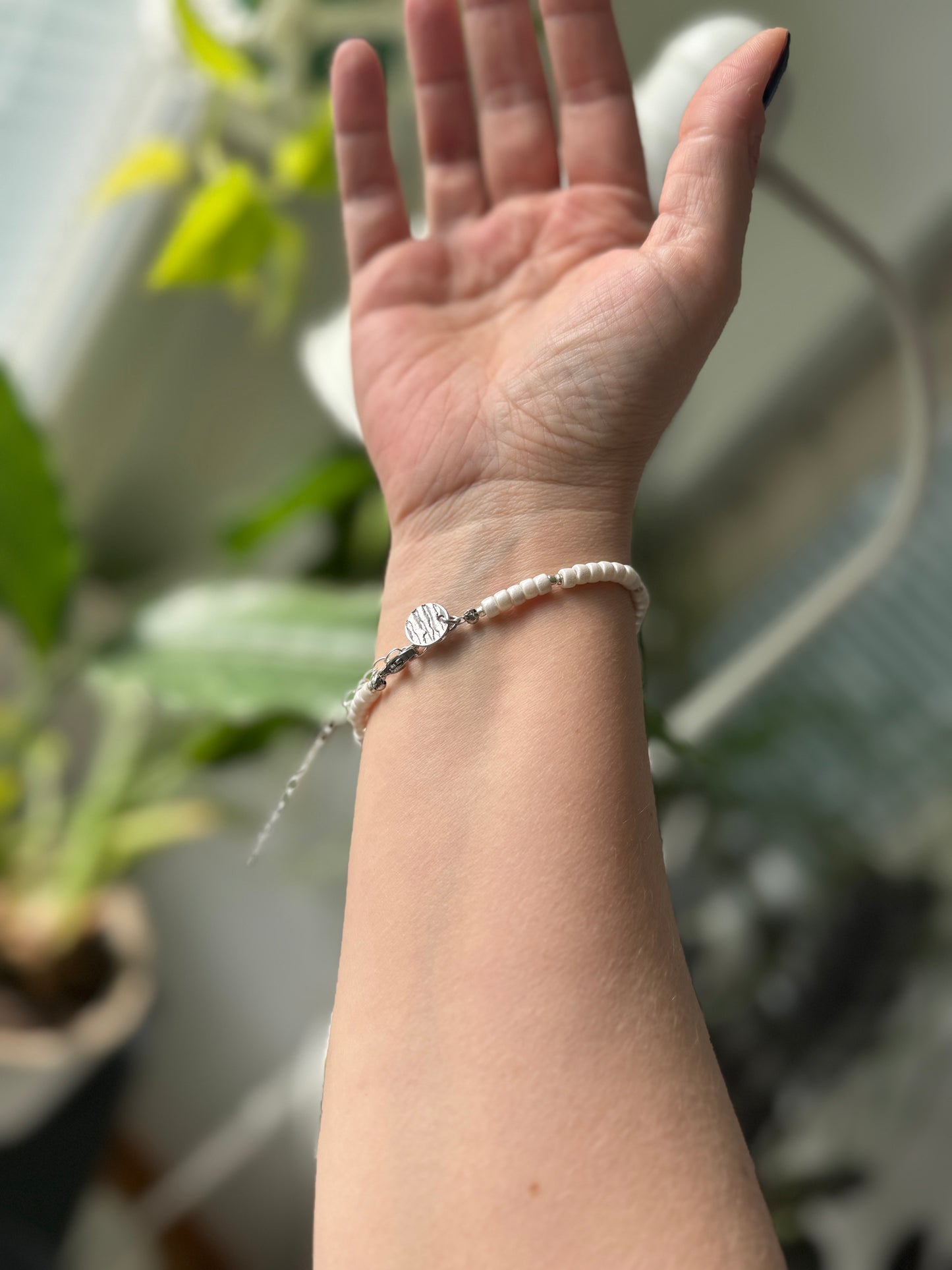 White Jade Bracelet – käsintehty rannekoru luonnonkivillä 🤍💚