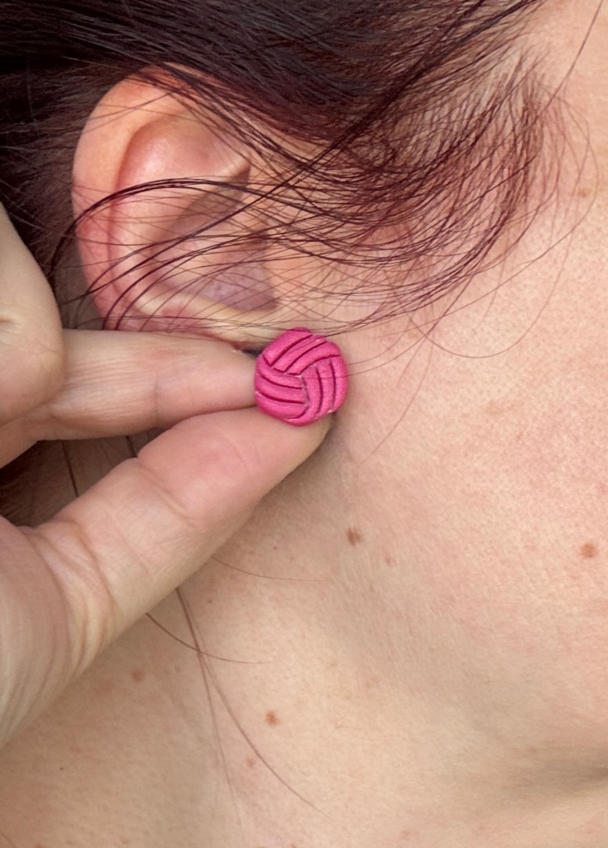 Pinkit nappikorvakorut – käsintehdyt korut