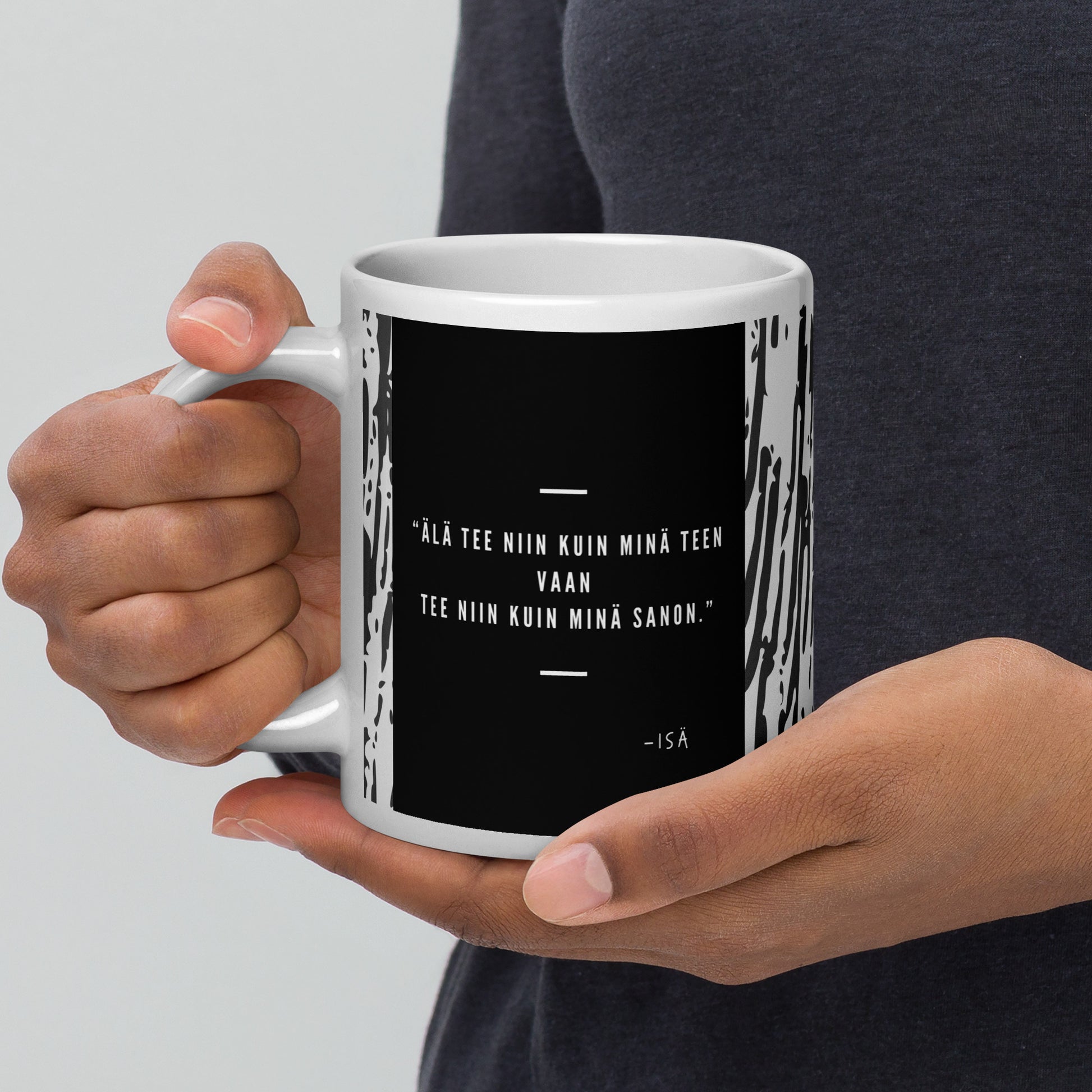 Buuttipajan huumorimuki kahdessa koossa – normaali ja XL