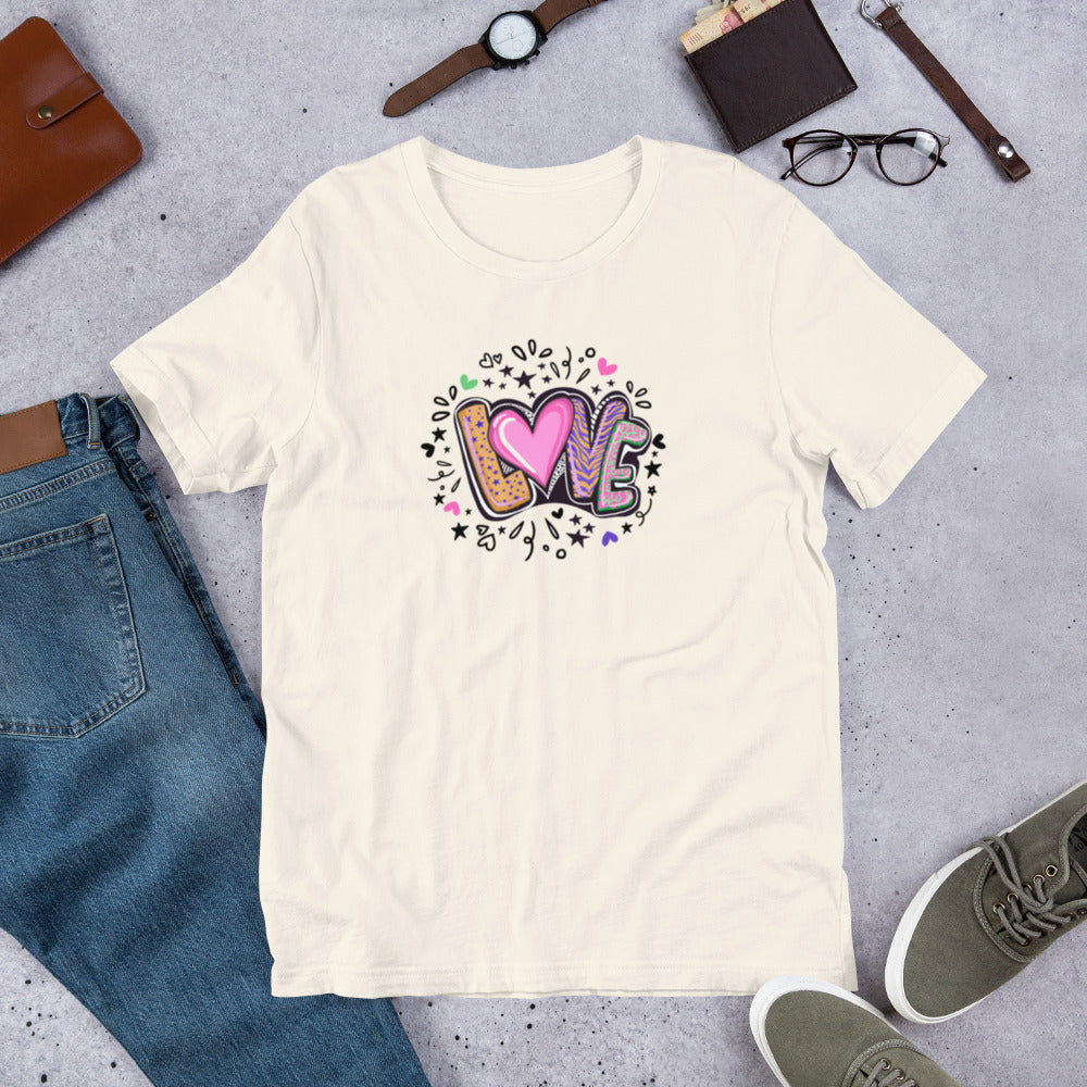 🩷 LOVE T-paita – värikäs sydänprintti (unisex, pehmeä puuvilla)
