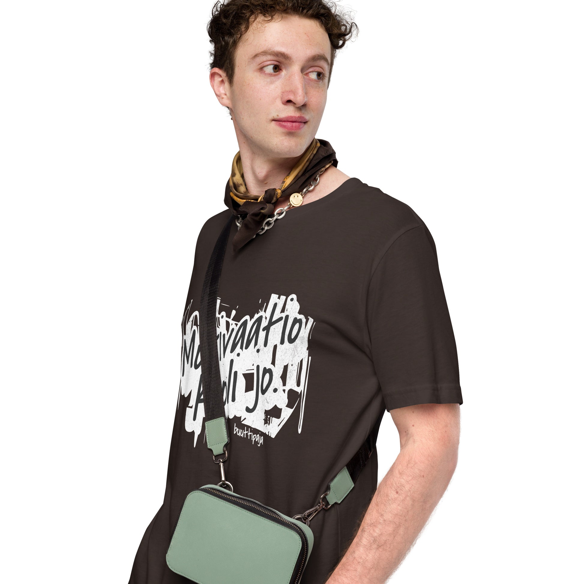 Motivaatio kuoli jo -t-paita grunge-tyylillä ja mustalla pohjalla
Unisex ironinen paita viininpunaisena – kun mikään ei enää sytytä
Motivaatio kuoli jo -teksti ruskealla paidalla – burnout pukeutumisena